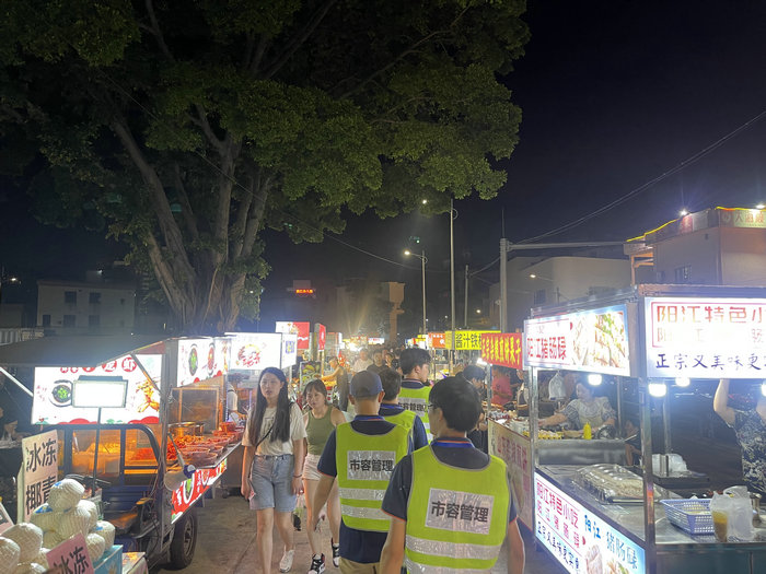容桂這些攤販有了“身份證”，點旺城市“煙火氣”