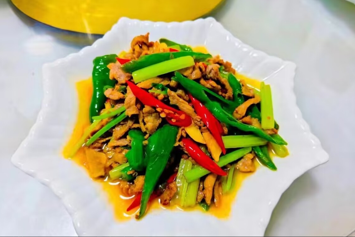 又香又辣的小炒肉，廣東人含淚也要吃完！