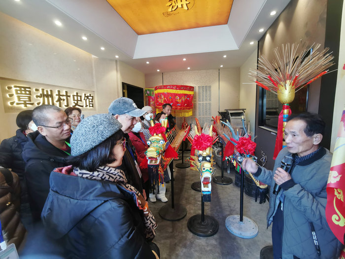 兩個支部共同開展主題活動，老干部覺得形式新穎