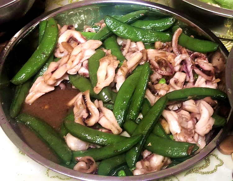 嘗鮮美味！魷魚炒甜豆