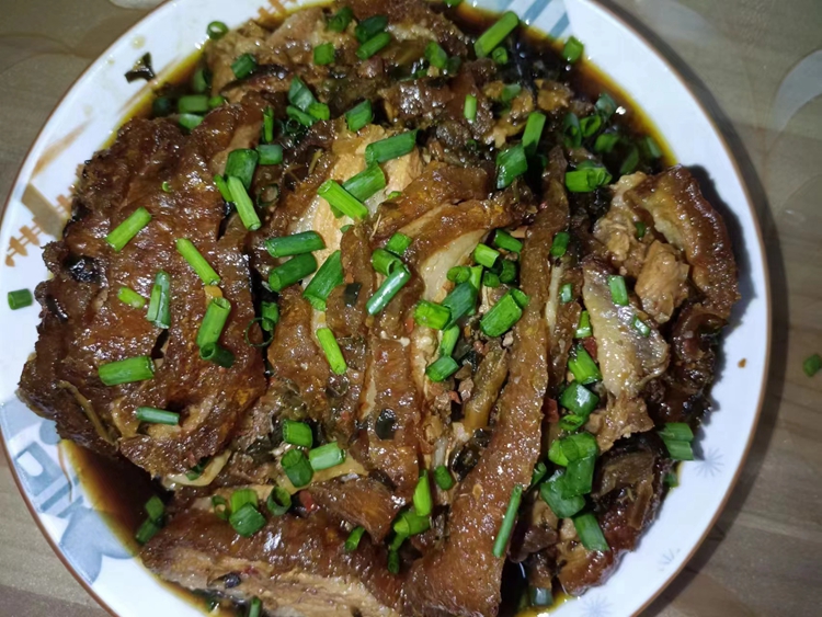 過節必吃的梅菜扣肉，在家也能做出大廚味！
