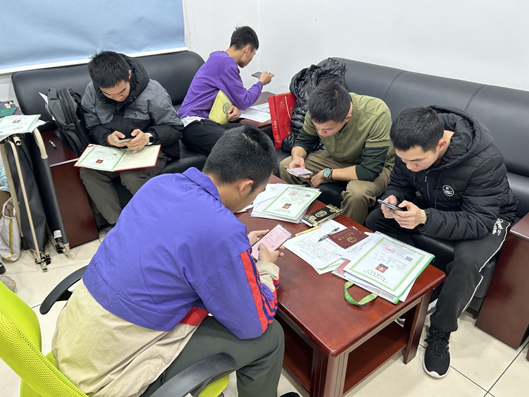 服務暖兵心！杏壇鎮(zhèn)開展一站式返鄉(xiāng)報到工作