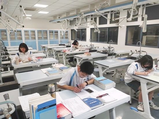 參賽全部獲獎！順德3名學生獲劍橋大學邀請函