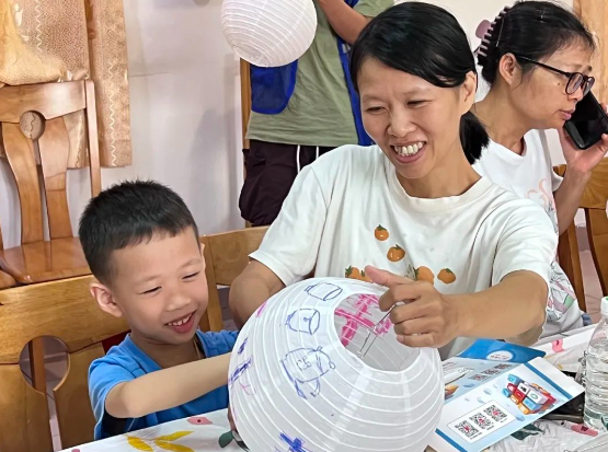 北滘社區(qū)：月滿前奏，網(wǎng)格居民共繪燈
