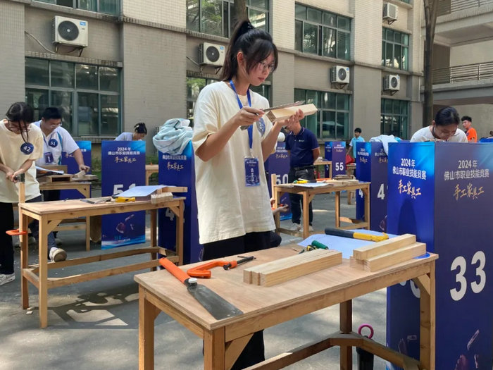 手工家具工吃香！好手齊聚龍江“PK”手藝