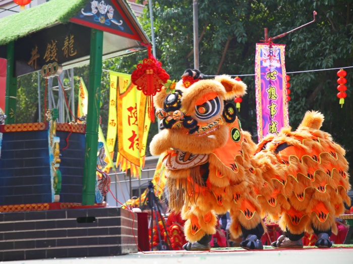 獅子“醒”了！陳村勒竹第七屆花樣醒獅表演有點(diǎn)意思