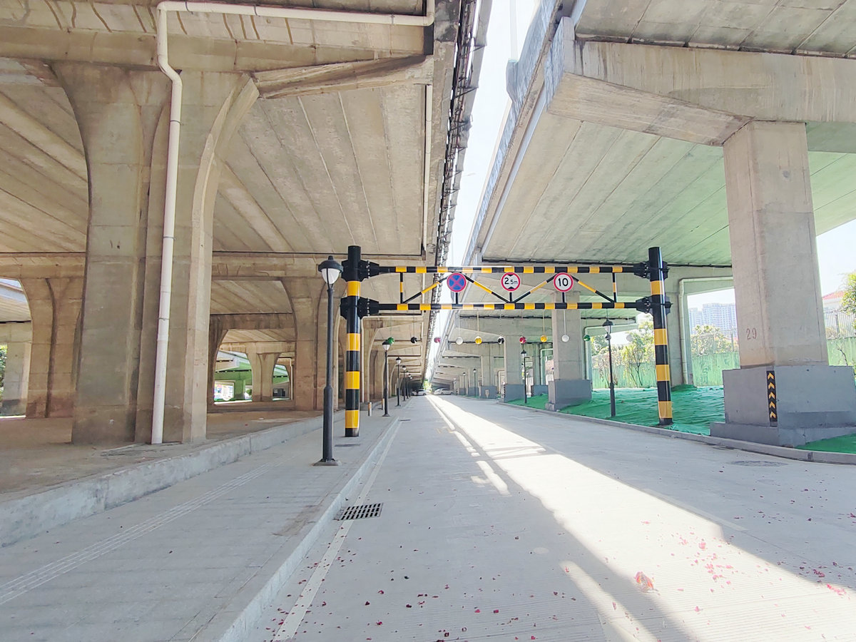 不堵了！佛陳橋碧湖路段橋下空間車行道通車