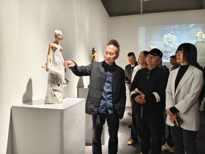 “陶”情萬種，陶藝大咖黃志偉作品公益展亮相容桂！