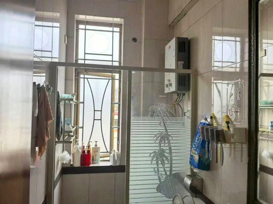 家中還有這種燃氣熱水器的街坊請注意！