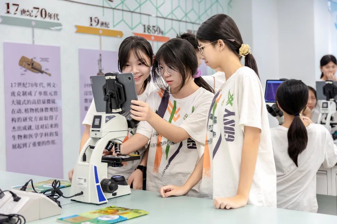 數智校園！逸灣實驗學校與你“碼”上相見