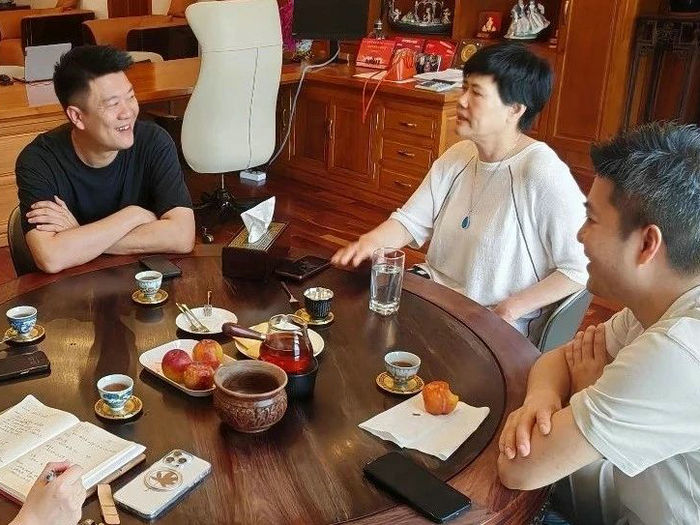 明晰職責(zé)，擔(dān)當(dāng)有為！“娟姐”勉勵執(zhí)行會長們一起敢想敢干