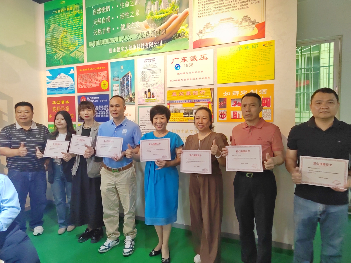 一碗面的溫度：70歲老人免費，每賣一碗捐出5毛