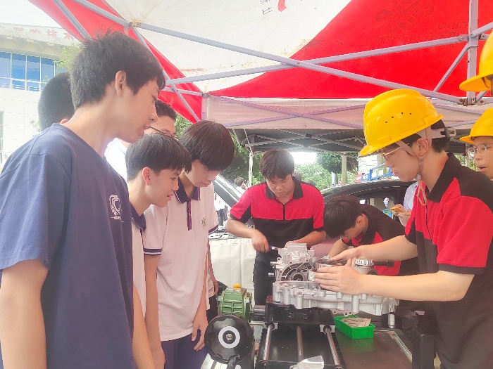 技能滿點！勒流職校開放日精彩無限