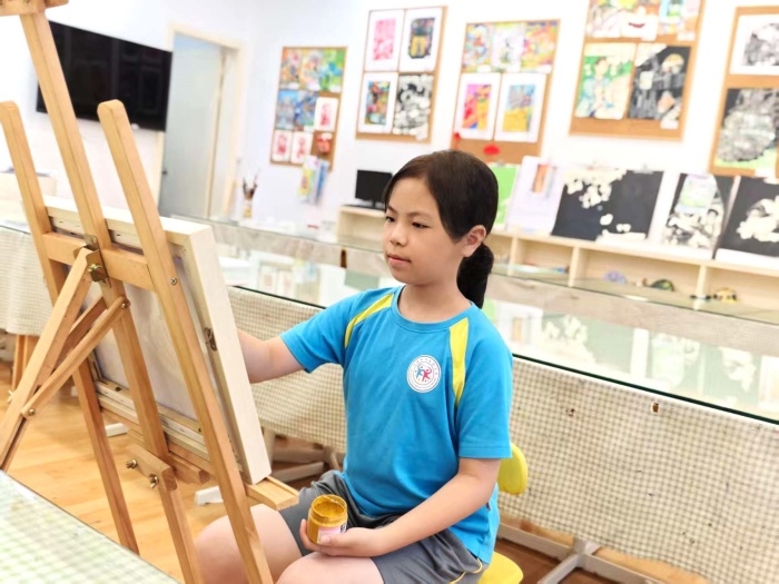 6年的熱愛(ài)“綻放”！大良實(shí)小12歲才女用畫(huà)筆點(diǎn)亮知萃展臺(tái)