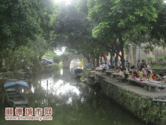 水鄉變身古時學堂 600名學子記錄逢簡