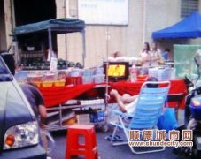 倫教：小販“纏”市場，與執法人員打游擊