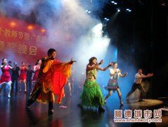 歌聲嘹亮，感謝最喜愛的老師