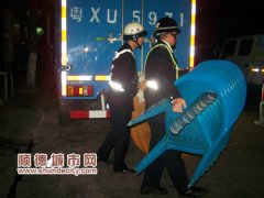 占道經營老板:我也要為創文出點力