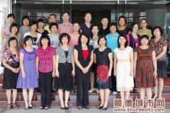 講師團走進10村居，與家長分享育兒經(jīng)