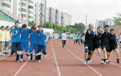 容桂500名黨員迎“七一”