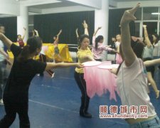 北滘：基層婦女把穿針引線搬上舞臺