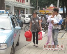 2012年，龍江將增15臺鎮內出租車