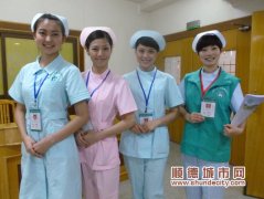 社工服務(wù)中心運(yùn)作有壓力，政府幫“撐腰”